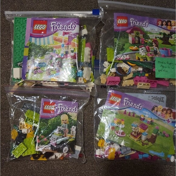 Lego Friends lot of 4 puppy sets, ages 5-12, 385 total pieces - Picture 1 of 9